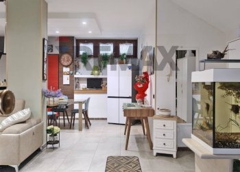 Soggiorno - Villa Bifamiliare via Colle Puoti
 
48, Santa Maria a Vico - foto 2