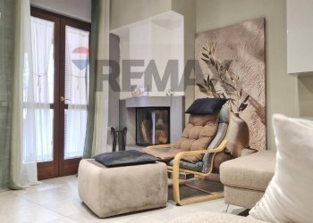 Soggiorno - Villa Bifamiliare via Colle Puoti
 
48, Santa Maria a Vico - foto 11