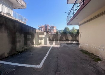 Terrazza - Commercial Premises Traversa Iv Cupa Capodichino
58, Napoli - photo 9