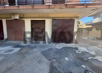 Edificio all\'aperto - Commercial Premises Traversa Iv Cupa Capodichino
58, Napoli - photo 14