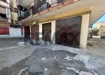 Edificio all\'aperto - Commercial Premises Traversa Iv Cupa Capodichino
58, Napoli - photo 15
