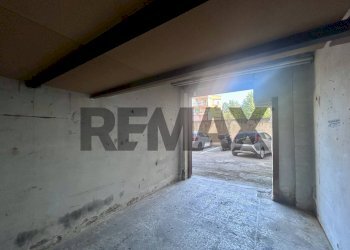 Parcheggio - Commercial Premises Traversa Iv Cupa Capodichino
58, Napoli - photo 22