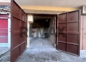Parcheggio - Commercial Premises Traversa Iv Cupa Capodichino
58, Napoli - photo 24