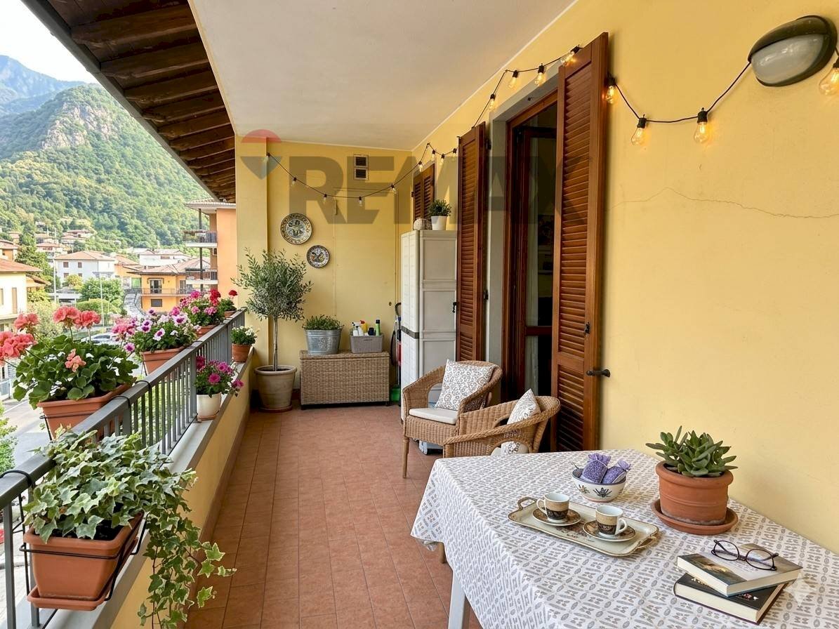 Balcone - Appartamento via Mulini
3, Rogno - foto 2