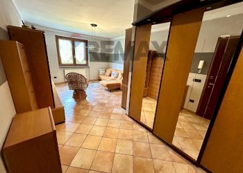 Hall / corridoio - Appartamento via Mulini
 
3, Rogno - foto 7