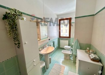 Bagno - Appartamento via Mulini
 
3, Rogno - foto 12