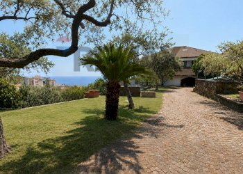 Giardino - Villa VIA LIVIO CANALE
 
72, Varazze - photo 1