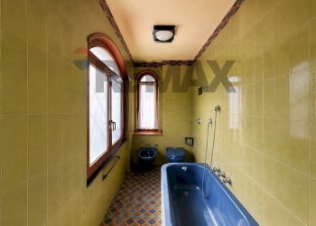 Bagno - Villa VIA LIVIO CANALE
 
72, Varazze - photo 17