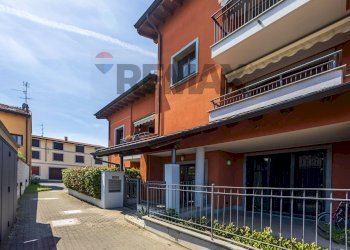 Edificio all\'aperto - Four-room apartment via guglielmo marconi
 
7, Sovico - photo 27