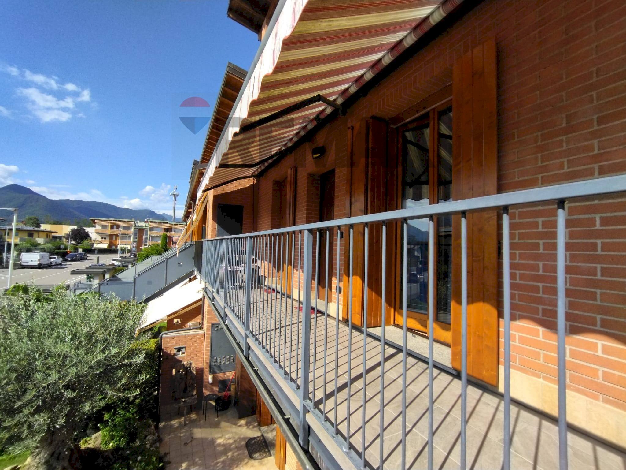 Balcone - Appartamento Via Galileo Galilei
 
8, Paladina - foto 2