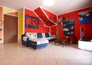 Soggiorno - Appartamento Via Galileo Galilei
 
8, Paladina - foto 6