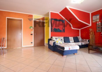 Soggiorno - Appartamento Via Galileo Galilei
 
8, Paladina - foto 8