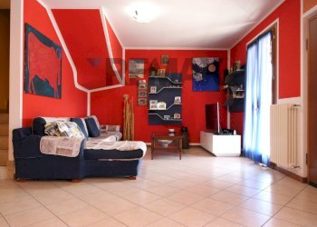 Soggiorno - Appartamento Via Galileo Galilei
 
8, Paladina - foto 11