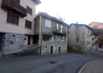 Edificio all\'aperto - Casa semi indipendente Via Campolaro
 
8, Bienno - foto 1