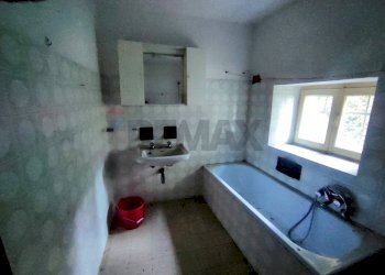 Bagno - Casa semi indipendente Via Campolaro
 
8, Bienno - foto 13