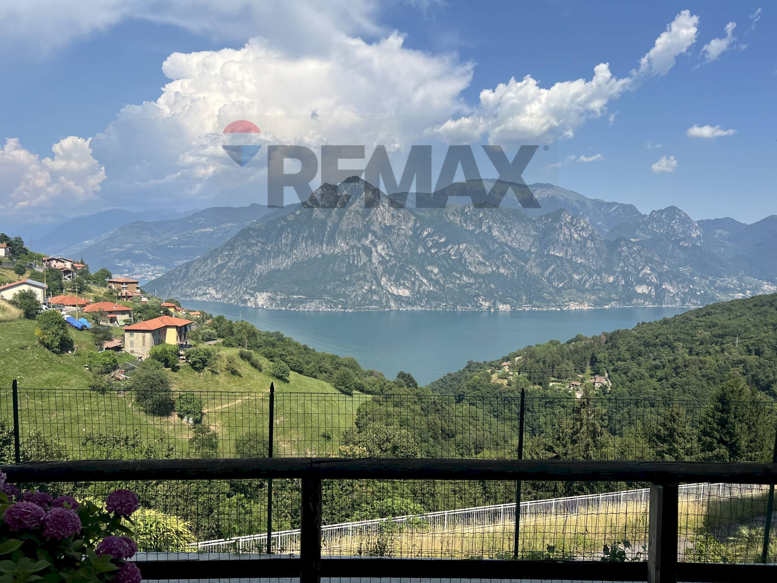 Vista delle montagne - Casa semi indipendente via palma al vecchio
 
9, Fonteno - foto 1