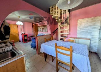Sala da pranzo - Semi-detached house Via Alessandro Volta
 
6, Darfo Boario Terme - photo 3