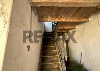 Scale - Rustico Via Indipendenza
 
2, Brembate di Sopra - foto 33