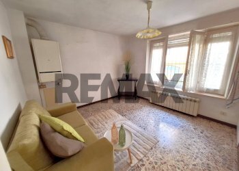 Soggiorno - Trilocale via FORESTI
 
10, Solto Collina - foto 2