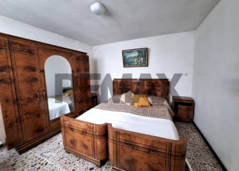 Camera / camera da letto - Trilocale via FORESTI
 
10, Solto Collina - foto 6