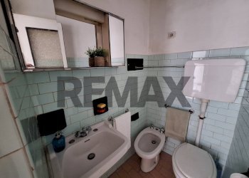Bagno - Trilocale via FORESTI
 
10, Solto Collina - foto 9
