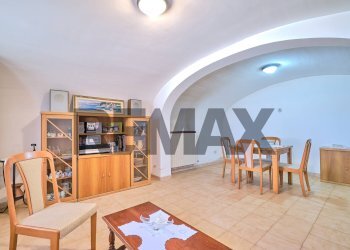 Sala da pranzo - Semi-detached house Via Sant'Antonio
 
46, Ari - photo 14