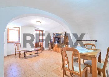 Sala da pranzo - Semi-detached house Via Sant'Antonio
 
46, Ari - photo 16