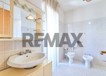 Bagno - Semi-detached house Via Sant'Antonio
 
46, Ari - photo 32