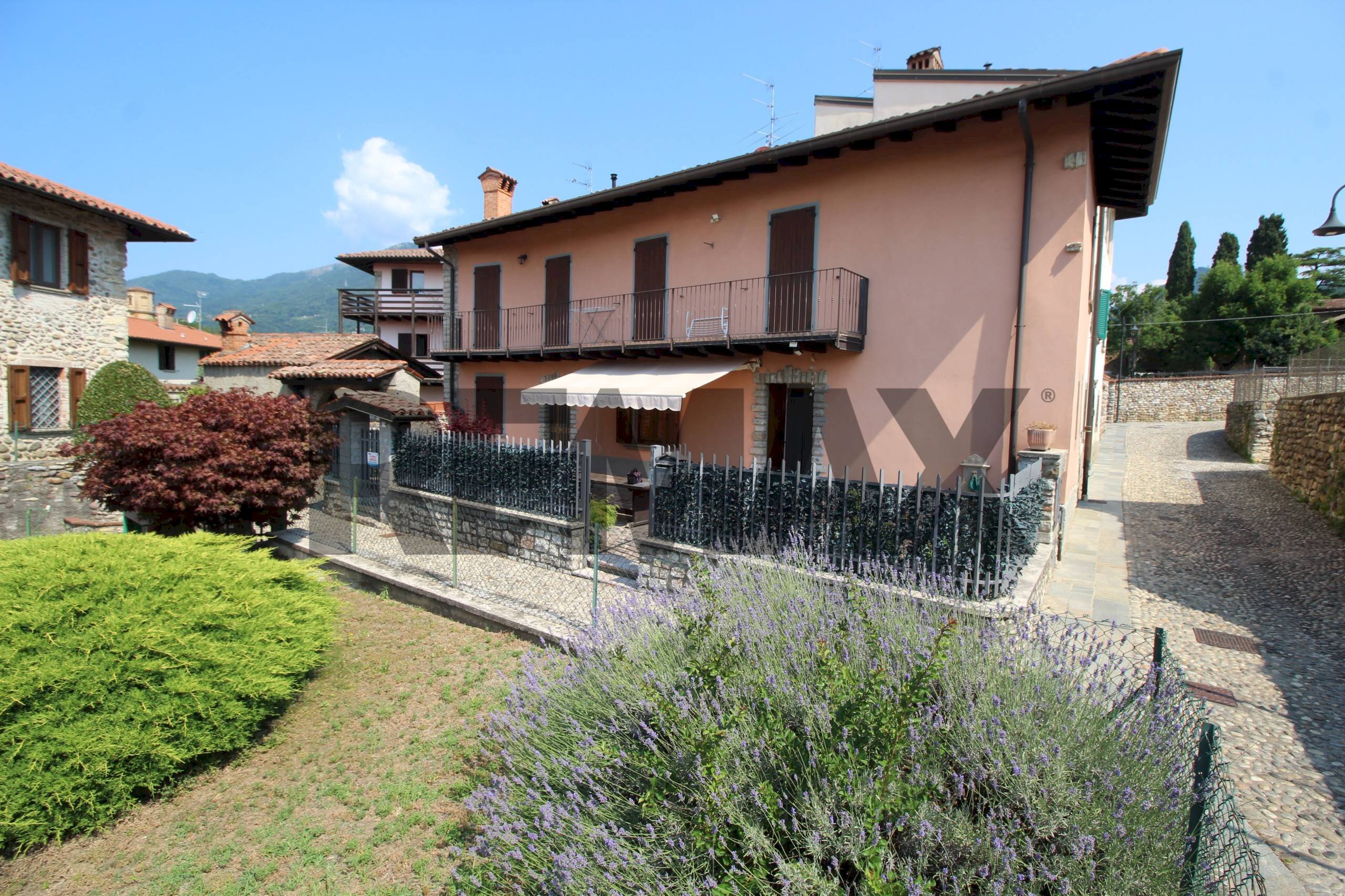 Casa all\'aperto - Villa VIA CONVENTO
 
10, Almenno San Salvatore - foto 1