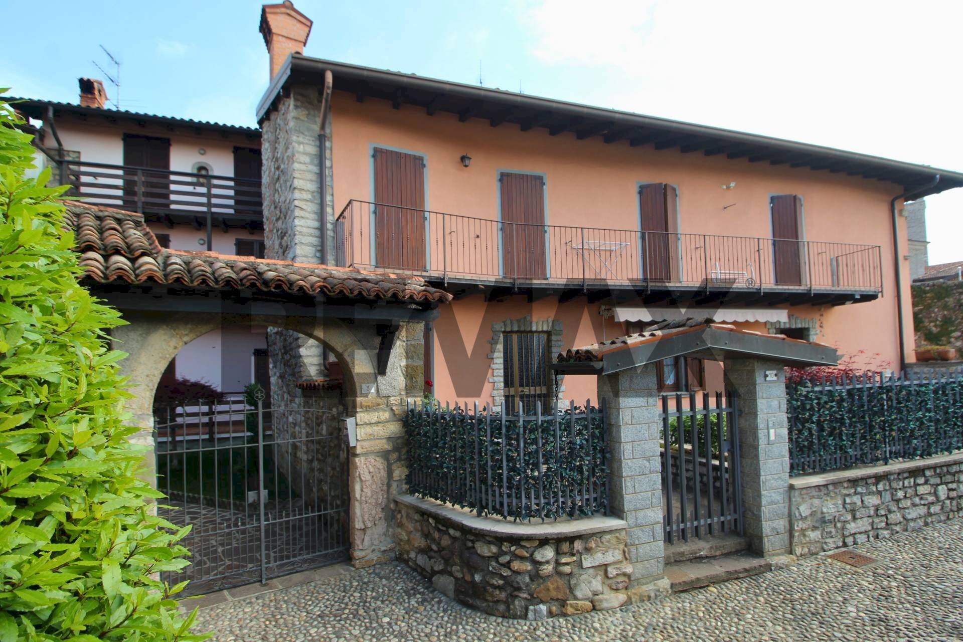 Casa all\'aperto - Villa VIA CONVENTO
10, Almenno San Salvatore - foto 2