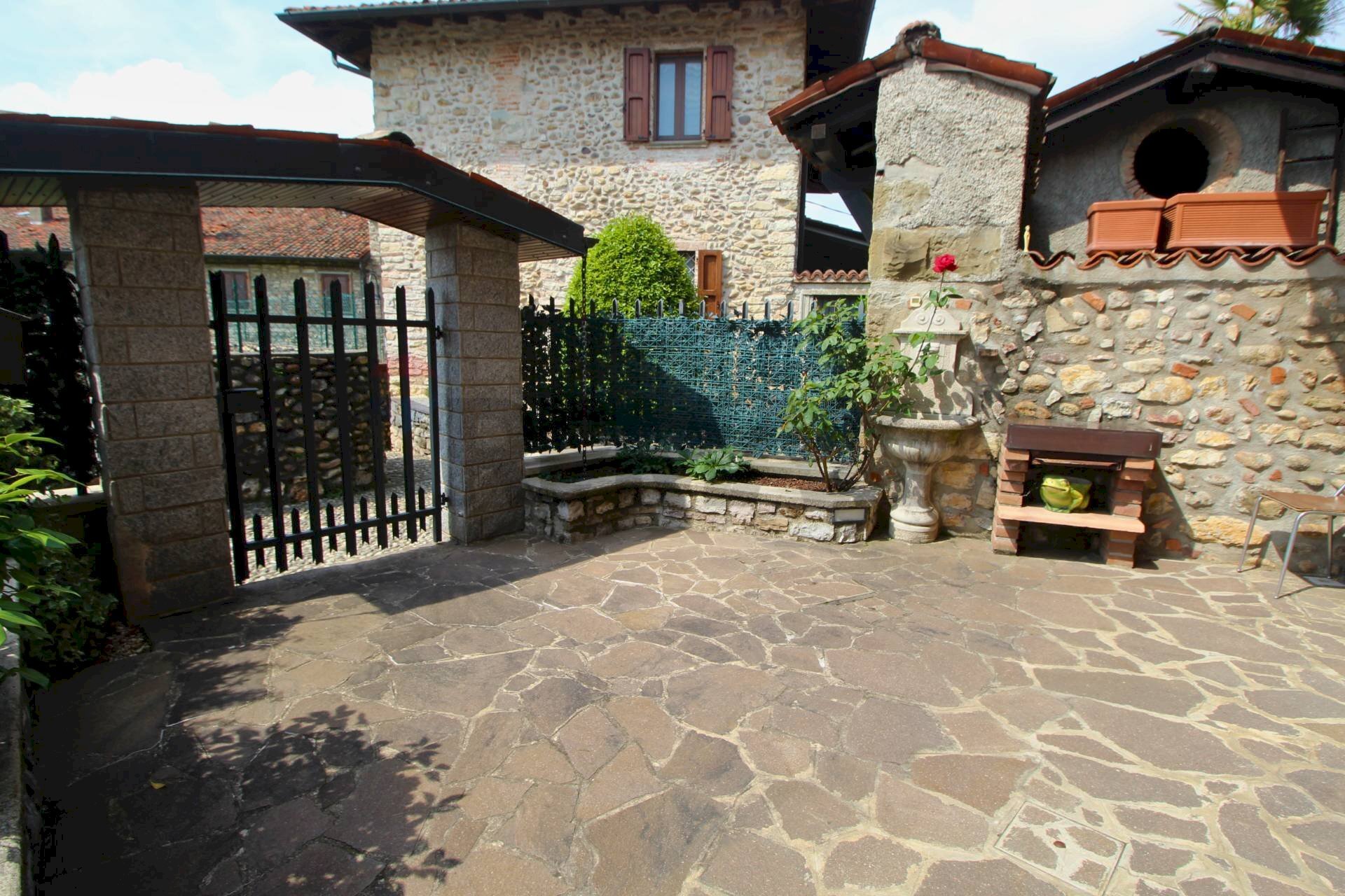Casa all\'aperto - Casa semi indipendente VIA CONVENTO
10, Almenno San Salvatore - foto 3