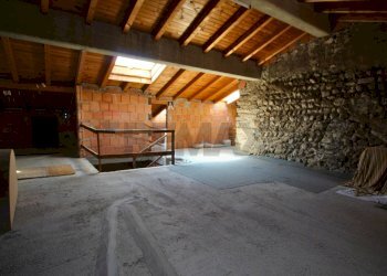 Parcheggio - Casa semi indipendente VIA CONVENTO
 
10, Almenno San Salvatore - foto 5