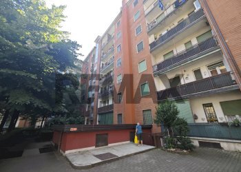 Edificio all\'aperto - Bilocale Via 4 Novembre
45, Corsico - foto 1