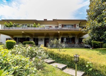 Casa all\'aperto - Four-room apartment via parini
 
8, Merone - photo 1