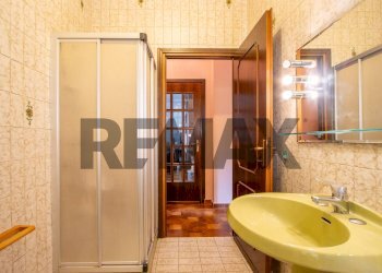Bagno - Four-room apartment via parini
 
8, Merone - photo 21