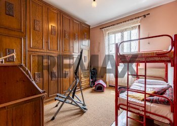 Camera / camera da letto - Four-room apartment via parini
 
8, Merone - photo 24