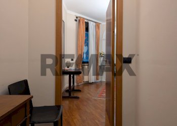 Hall / corridoio - Bilocale Via San Senatore
 
5, Milano - foto 5