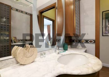 Bagno - Bilocale Via San Senatore
 
5, Milano - foto 27