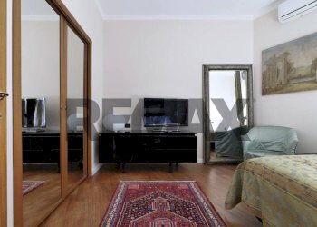 Soggiorno - Bilocale Via San Senatore
 
5, Milano - foto 35