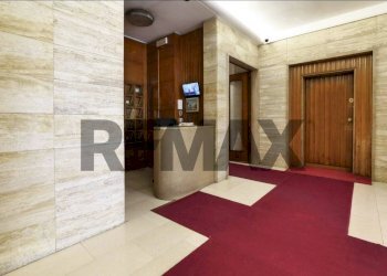 Ricezione / Lobby - Bilocale Via San Senatore
 
5, Milano - foto 42