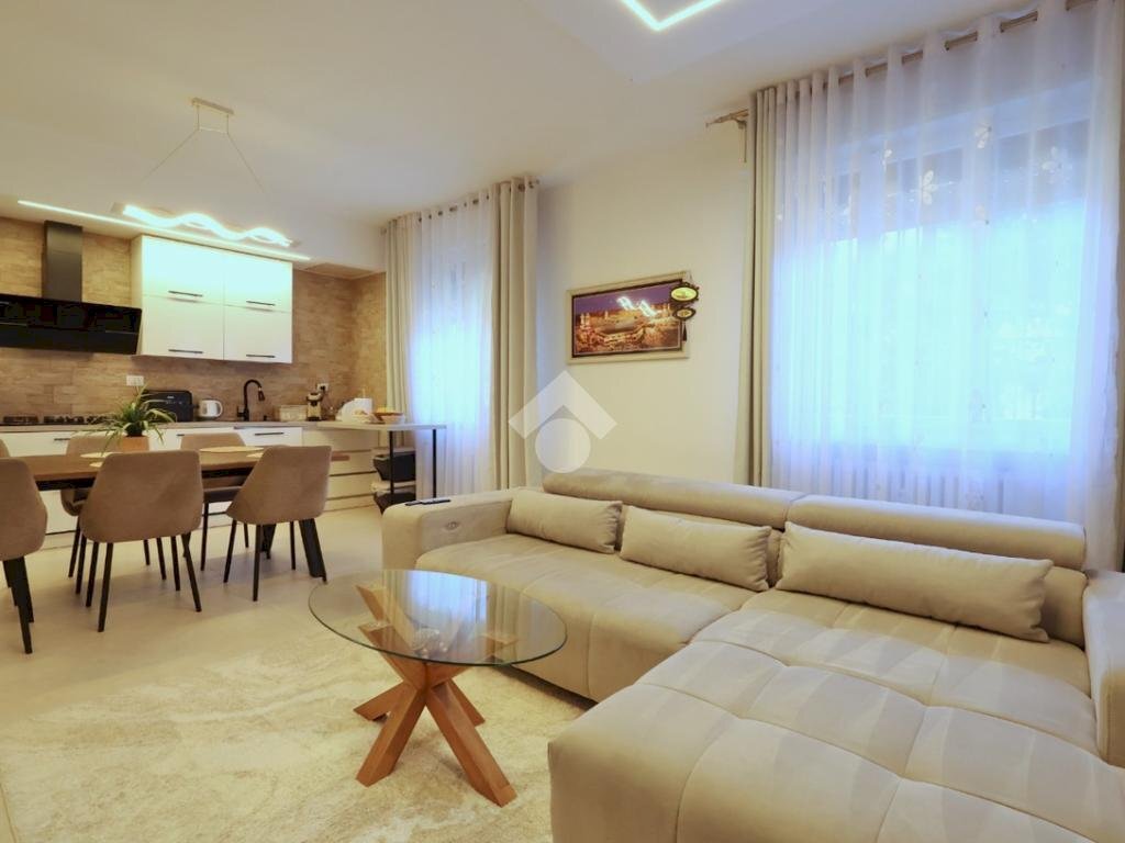 Three-room apartment Via Delle Ortolane, Reggio nell'Emilia - photo 1