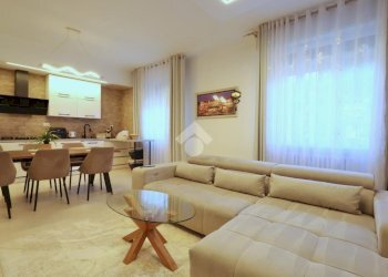 Three-room apartment Via Delle Ortolane, Reggio nell'Emilia - photo 1