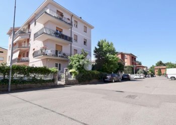 Three-room apartment Via Delle Ortolane, Reggio nell'Emilia - photo 32