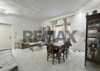 Sala da pranzo - Trilocale Via Vincenzo Scala
 
19, Napoli - foto 5