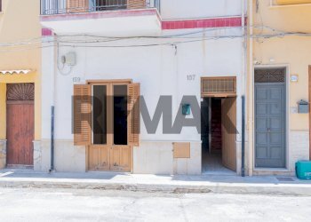 Edificio all\'aperto - Independent house via Archimede
 
157-159, Cinisi - photo 2