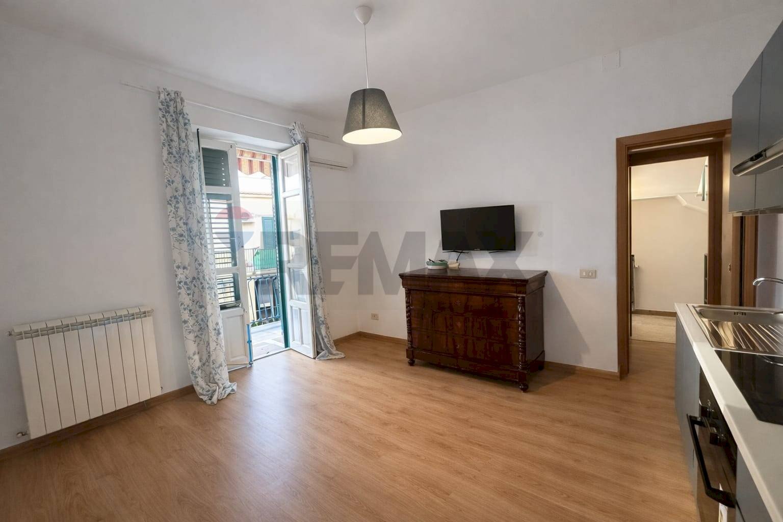 Stanza vuota - Two-room apartment cortile primo carbone
1, Palermo - photo 2