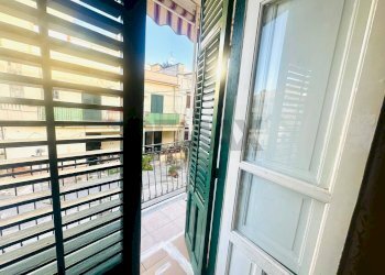 Balcone - Two-room apartment cortile primo carbone
1, Palermo - photo 12
