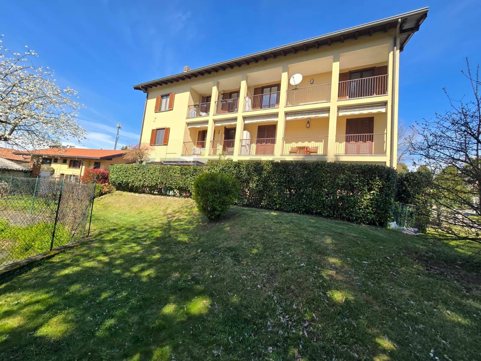 Casa all\'aperto - Trilocale Via Molinaccio
 
12, Sesto Calende - foto 1