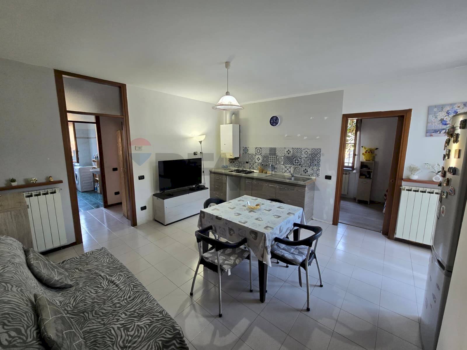 Sala da pranzo - Trilocale Via Molinaccio
12, Sesto Calende - foto 2