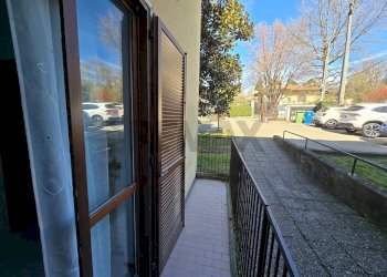 Balcone - Trilocale Via Molinaccio
 
12, Sesto Calende - foto 23